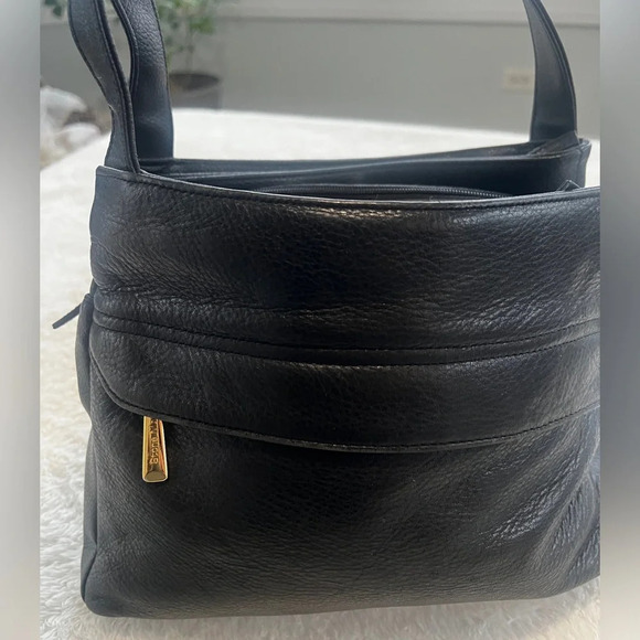 Stone Mountain Blk Leather Triple Zippered Compartments shoulder hobo - Picture 3 of 16